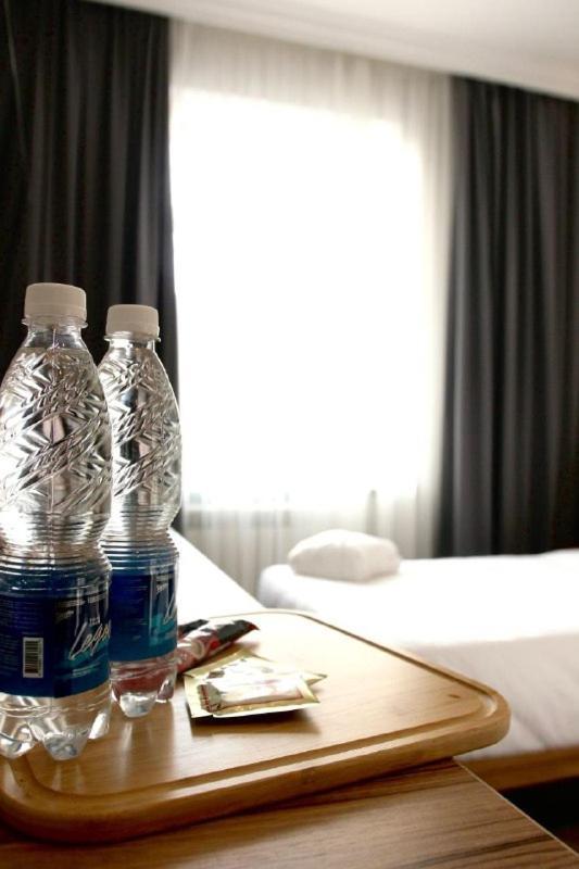 281 Hotel Бишкек Екстериор снимка